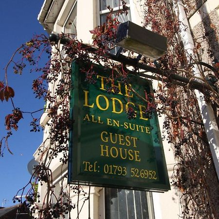 The Lodge Swindon Zewnętrze zdjęcie