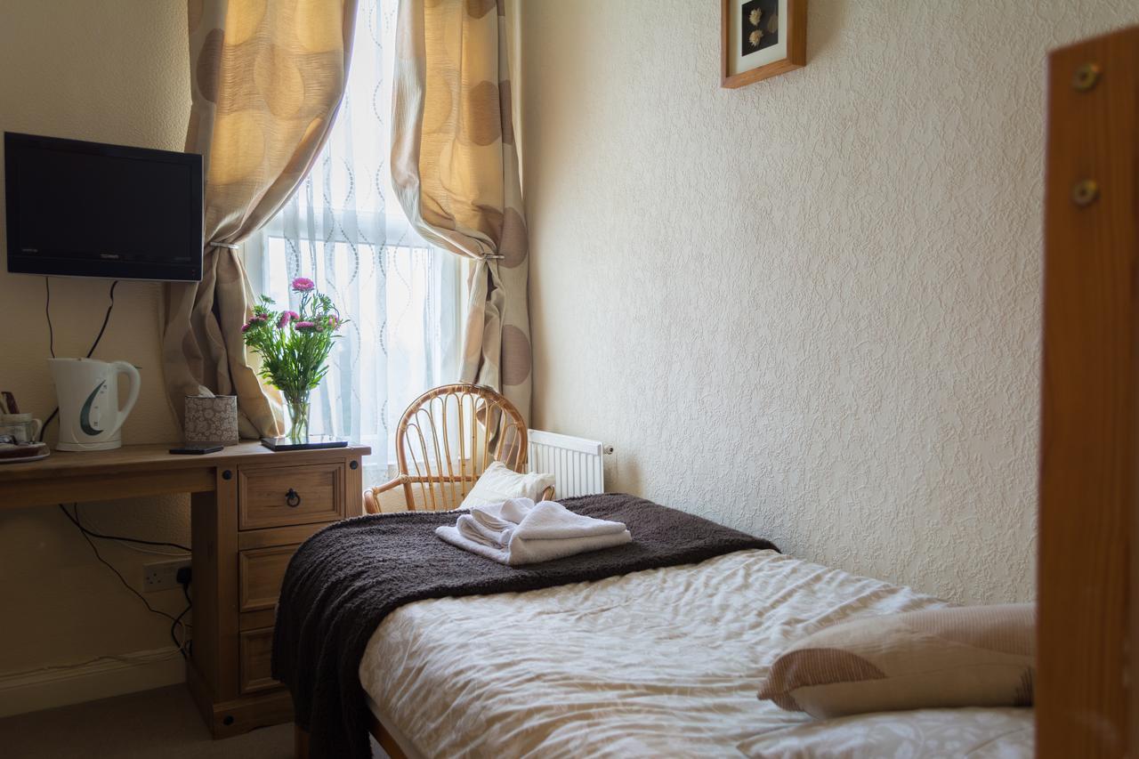 The Lodge Swindon Zewnętrze zdjęcie