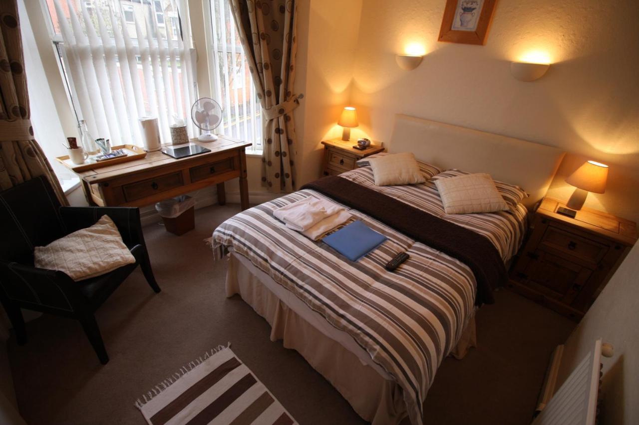 The Lodge Swindon Zewnętrze zdjęcie
