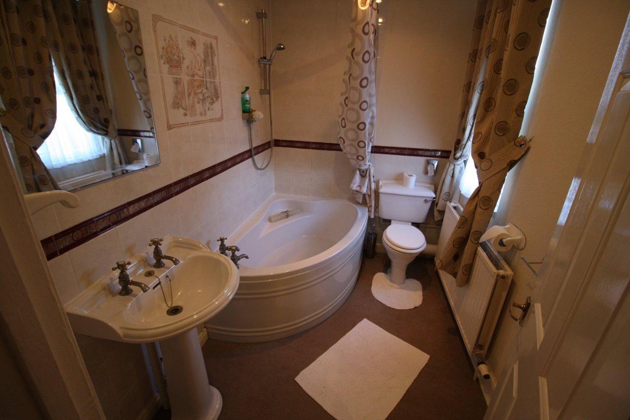 The Lodge Swindon Zewnętrze zdjęcie